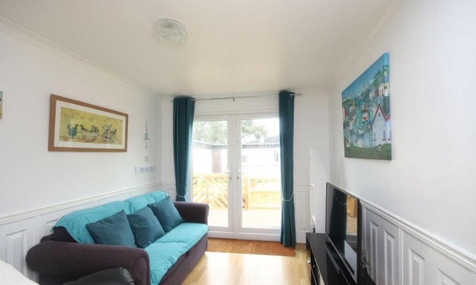 Earnley Ski Chalet | 7C Medmerry Park 2 Bedroom Chalet