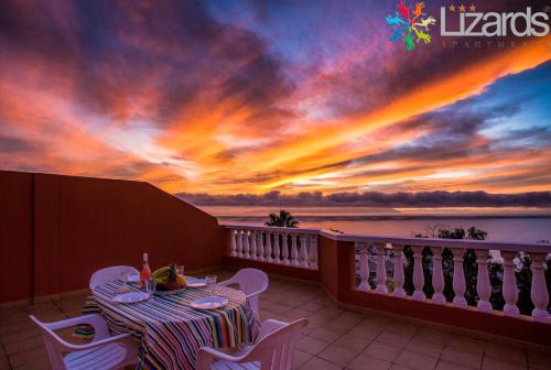 Los Gigantes Apartment | 7Lizards - Ocean View Apartments