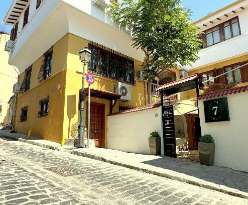 Old Town House | 7PocketHouse