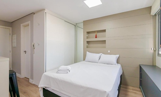 Reboucas Apartment | 7th Avenue Oxford - 7th053