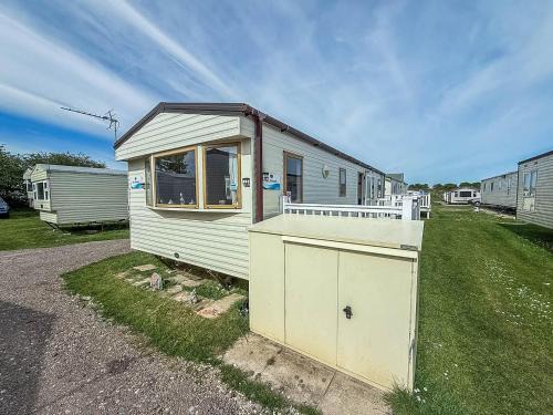 Louth Other | 8 Berth Caravan With Decking At Sunnydale In Lincolnshire Ref 35087S