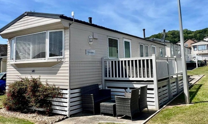 Penrhyn Bay House | 8 berth pet friendly caravan, Penrhyn Bay, Llandudno