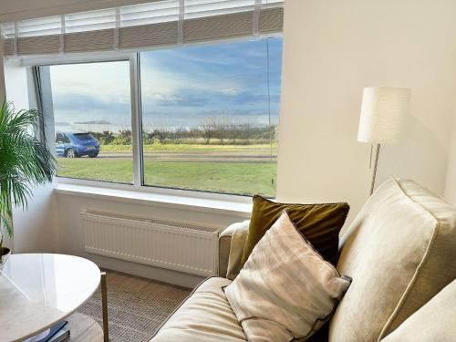 Newquay House | 8 Coastline Apartment