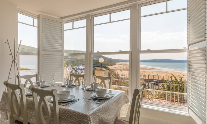 Mortehoe Apartment | 8 Hartland, sleeps 6 with sea view