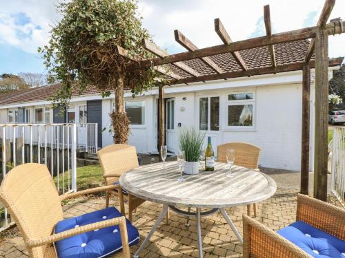 Yarmouth Apartment | 8 Munday Cottages