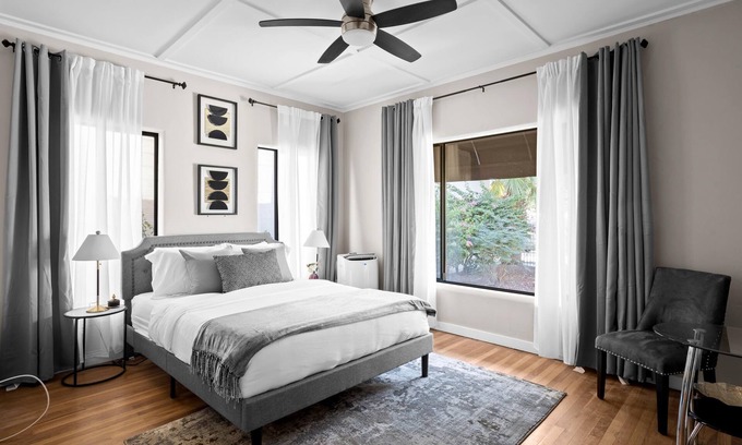 Roosevelt Apartment | 8 On Roosevelt - Studio 1