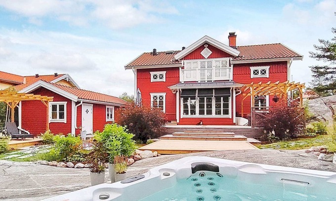 Vaxholm House | 8 person holiday home in VAXHOLM