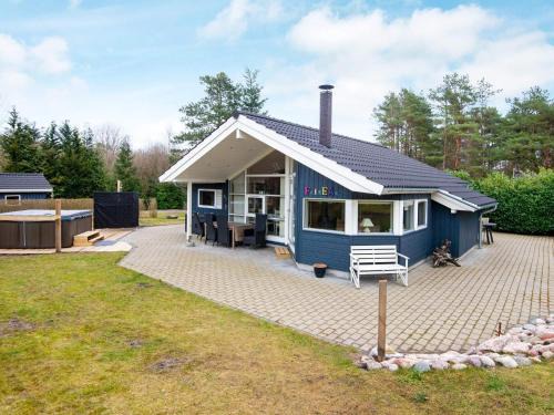 Øksenmølle House | 8 person holiday home in Ebeltoft-By Traum