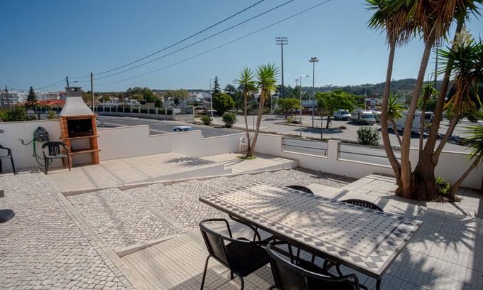 Nazare Villa | 8 Rodrigues Family House - Villa with patio