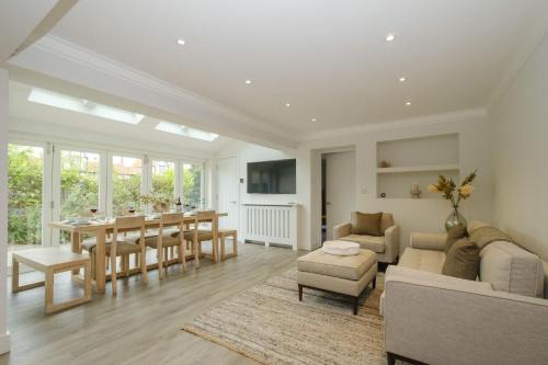 Thorpeness House | 8 Sanctuary, Very close to Thorpeness Meare and the beach - Aldeburgh Coastal Cottages