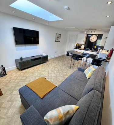 Fort William Apartment | 8 Sheraton Apartments