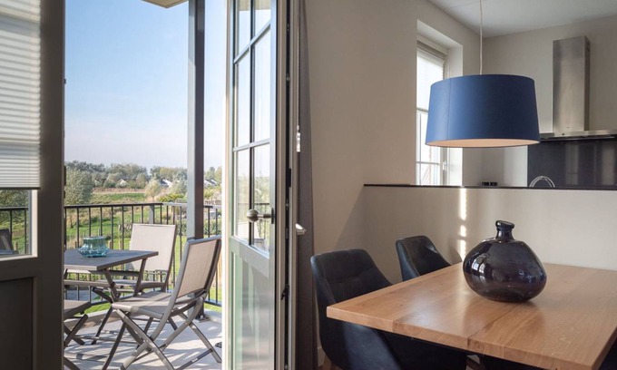 Colijnsplaat Apartment | 80 m² Apartment ∙ 2 bedrooms ∙ 4 guests