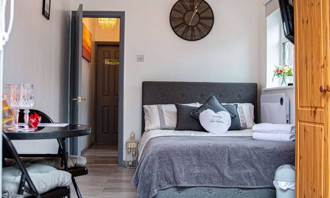 Havering Apartment | 80 m² Apartment ∙ 1 bedroom ∙ 3 guests