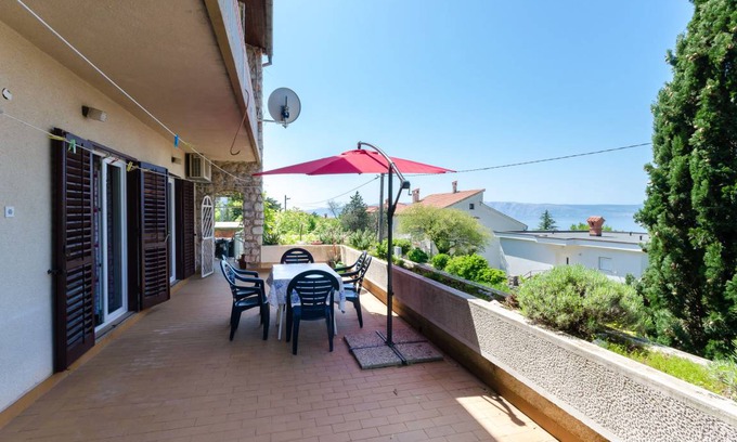 Klenovica Apartment | 80 m² Apartment ∙ 2 bedrooms ∙ 6 guests