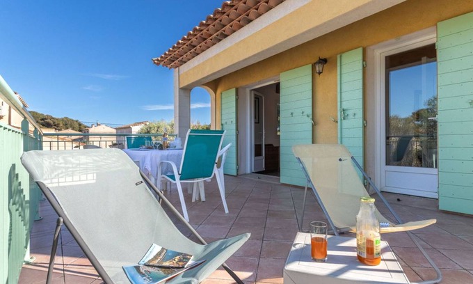 Le Brusc Apartment | 80 m² Apartment ∙ 2 bedrooms ∙ 4 guests