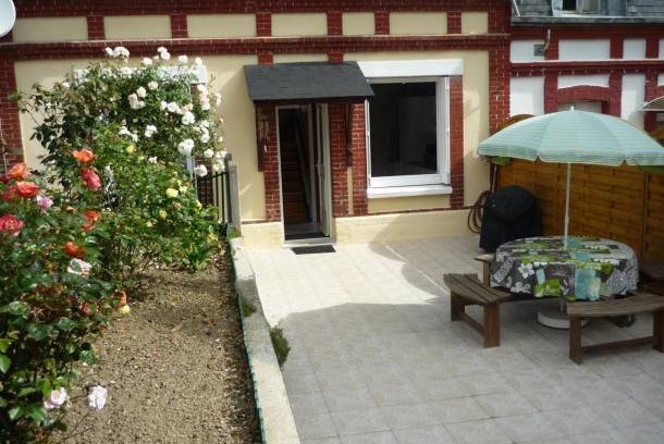 Saint-Leonard House | 80 m² House ∙ 2 bedrooms ∙ 4 guests