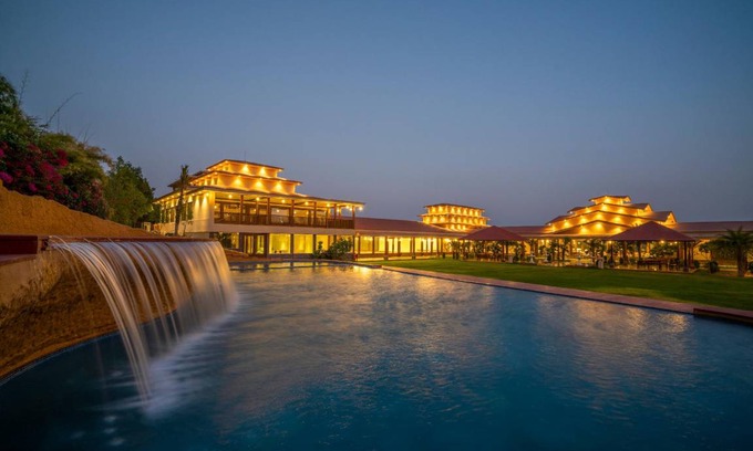 Palanpur Resort | 800 m² Resort ∙ 2 guests