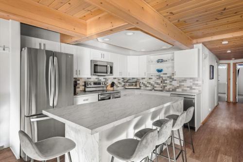 Aspen Apartment | 803 E, Durant Le Clairvaux #5 condo