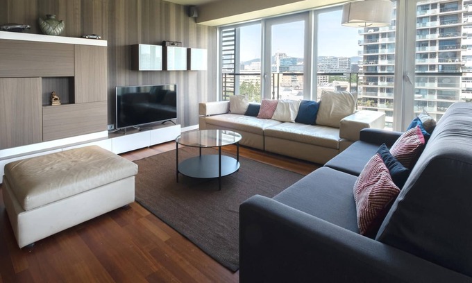 Diagonal Mar i el Front Maritim del Poblenou Apartment | 808 - Beachfront Apartment w/Pool