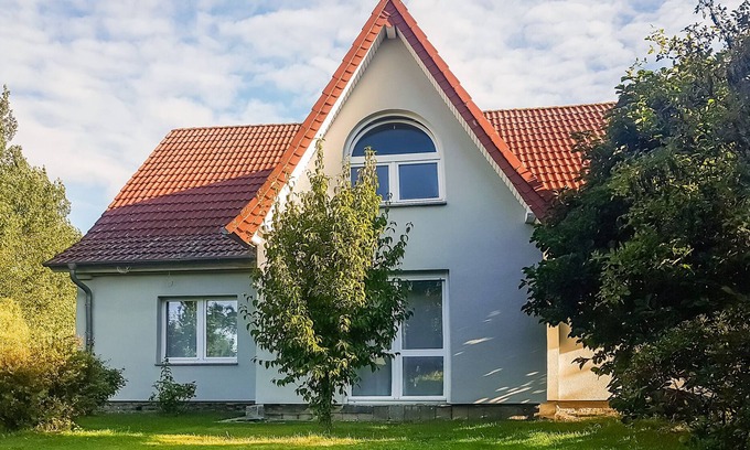 Gross Kordshagen Apartment | 80m2 apartment with a large garden in a detached house