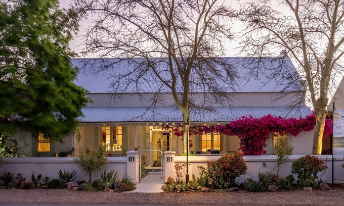 Prince Albert Bed & Breakfast | 81 on Church