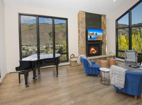 Eagle-Vail House | 814 Eagle Dr, Home