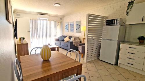 Sawtell Apartment | 85 on First - Sawtell Apartments