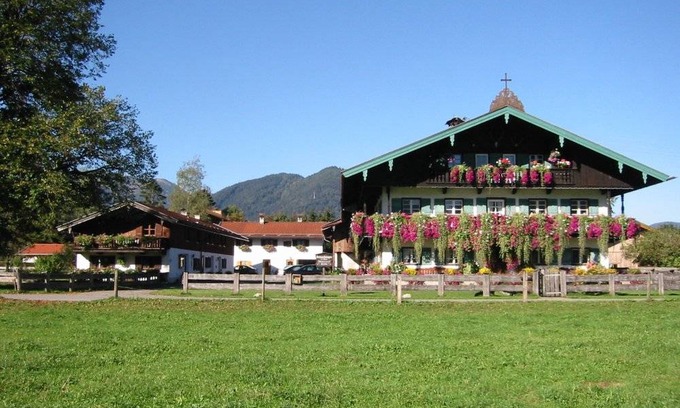 Rottach-Egern Apartment | 88 m² Apartment ∙ 2 bedrooms ∙ 6 guests