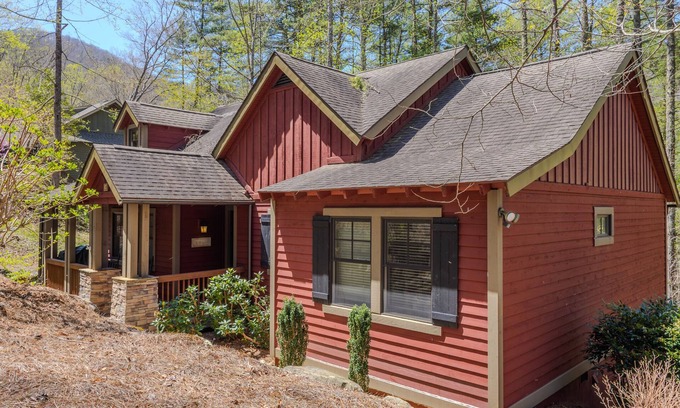 Bear Lake Reserve Cottage | 88 Woodbridge Drive at Bear Lake Reserve