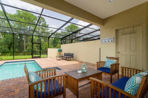 Lindfields House | 8843 GC Windsor at Westside Luxury 5 BR Townhome