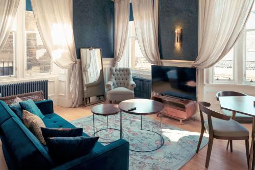 Leith Apartment | 89 The Merchants- Chic Aparthotel by The House of Danu
