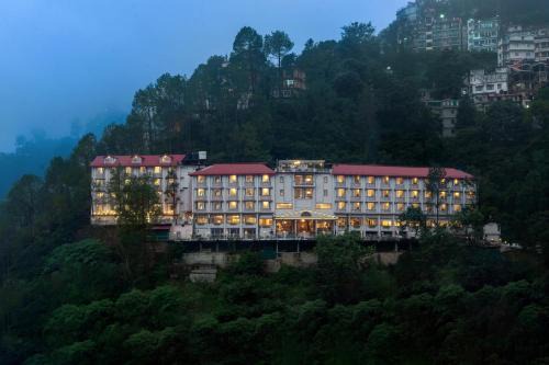 Shimla Hotel | 8fold by LaRiSa