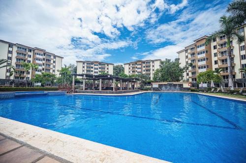 Barrio Santa Lucia Apartment | 9-26 Costa Linda Jacó Beach pool view Balcony