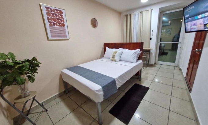 La Libertad Apartment | 9 Beach Suite S with pool wsea access
