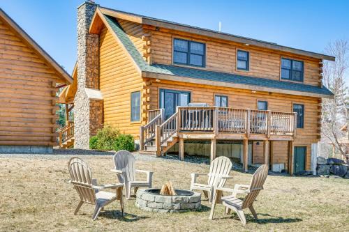 Carroll House | 9 Mi to Bretton Woods Carroll Log Cabin with Deck
