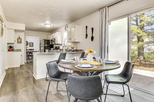 Wayne House | 9 Mi to Dtwn Indianapolis Family-Friendly Home!