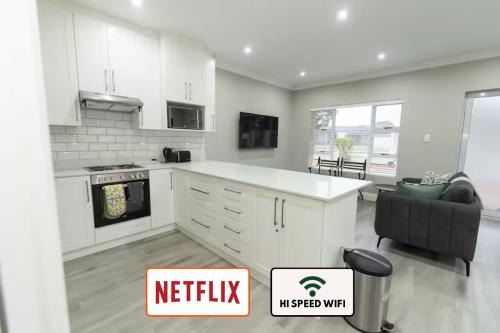 Port Elizabeth House | 9 On Oak Luxury One Bedroom
