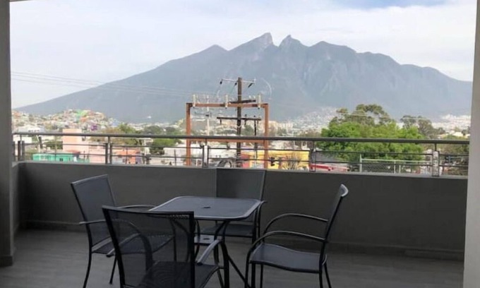 Monterrey Municipality Apartment | 9. Suite con Terraza Privada/Vista/Abierto Tenis
