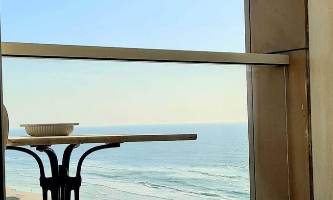 Bat Yam Apartment | 907GO2Leonardo