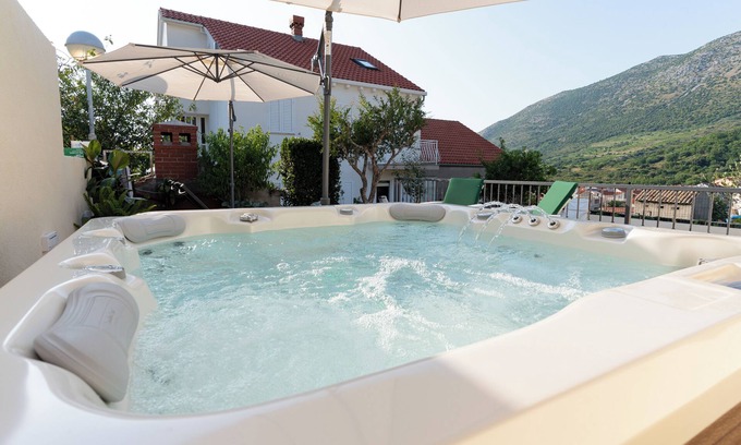 Zvekovica Condo | 90m2 Beautiful family apartment with sea view