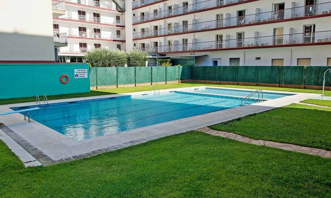 Malgrat de Mar Apartment | 95 m² Apartment ∙ 3 bedrooms ∙ 5 guests