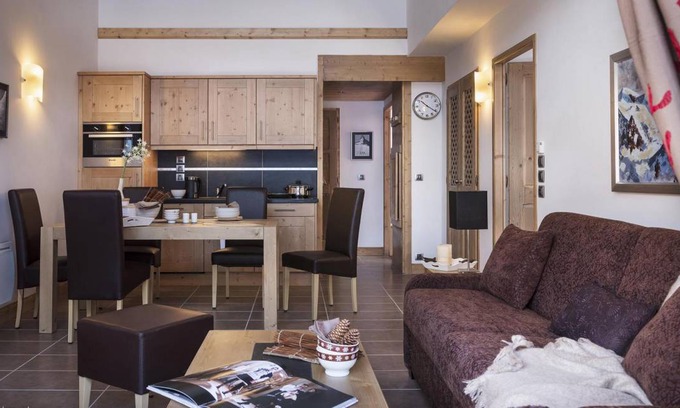 Les Boisses Apartment | 95 m² Apartment ∙ 3 bedrooms ∙ 8 guests