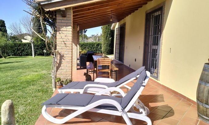 Cecina Villa | 95 sqm, country cottage, 3 bedrooms, 2 bathrooms, with large private garden, BBQ