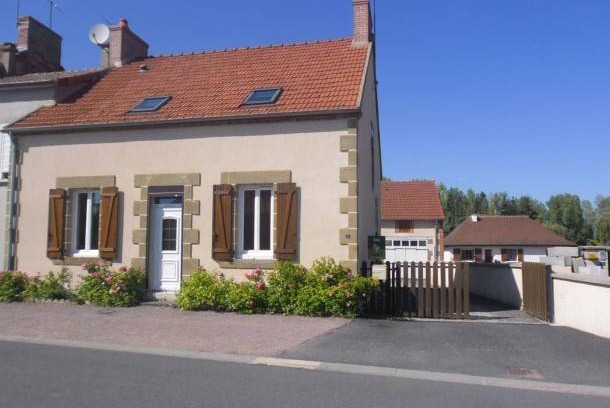 Verneix House | 99 m² House ∙ 3 bedrooms ∙ 6 guests