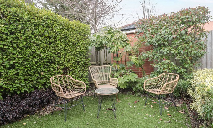 Christchurch Cottage | 9A Wick Lane
