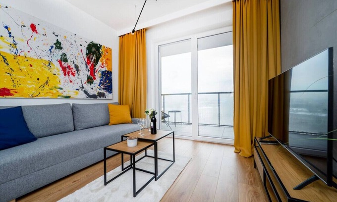 Baluty Apartment | 9th Floor Manufaktura Suite - Parking, Balcony - by Rentujemy