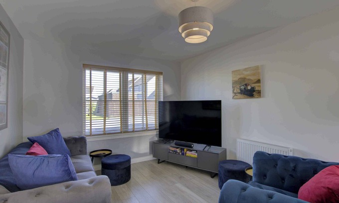 Dornoch House | A 2-bedroom fully furnished house just outside the centre of Dornoch.