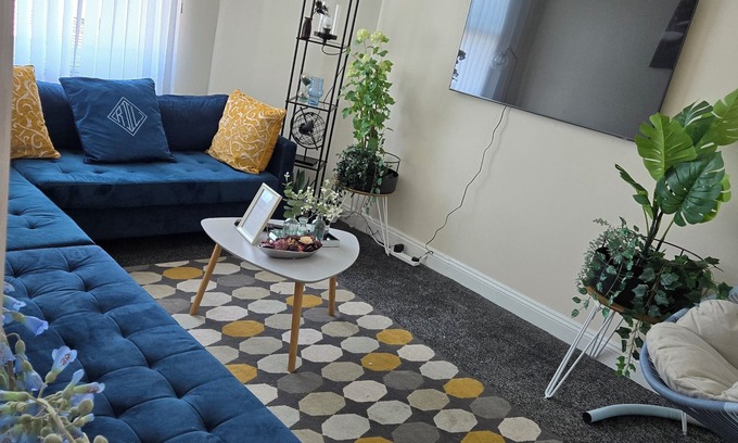 Featherstone Apartment | A 2beds luxury stylish apartment in queen street Wolverhampton