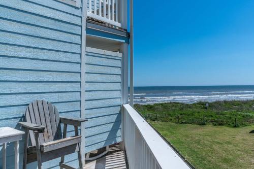 Galveston Apartment | A Beachside Retreat