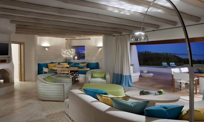 Los Brazos Villa | A beautiful 6 bedroom Villa in the Caribbean with your own private swimming pool